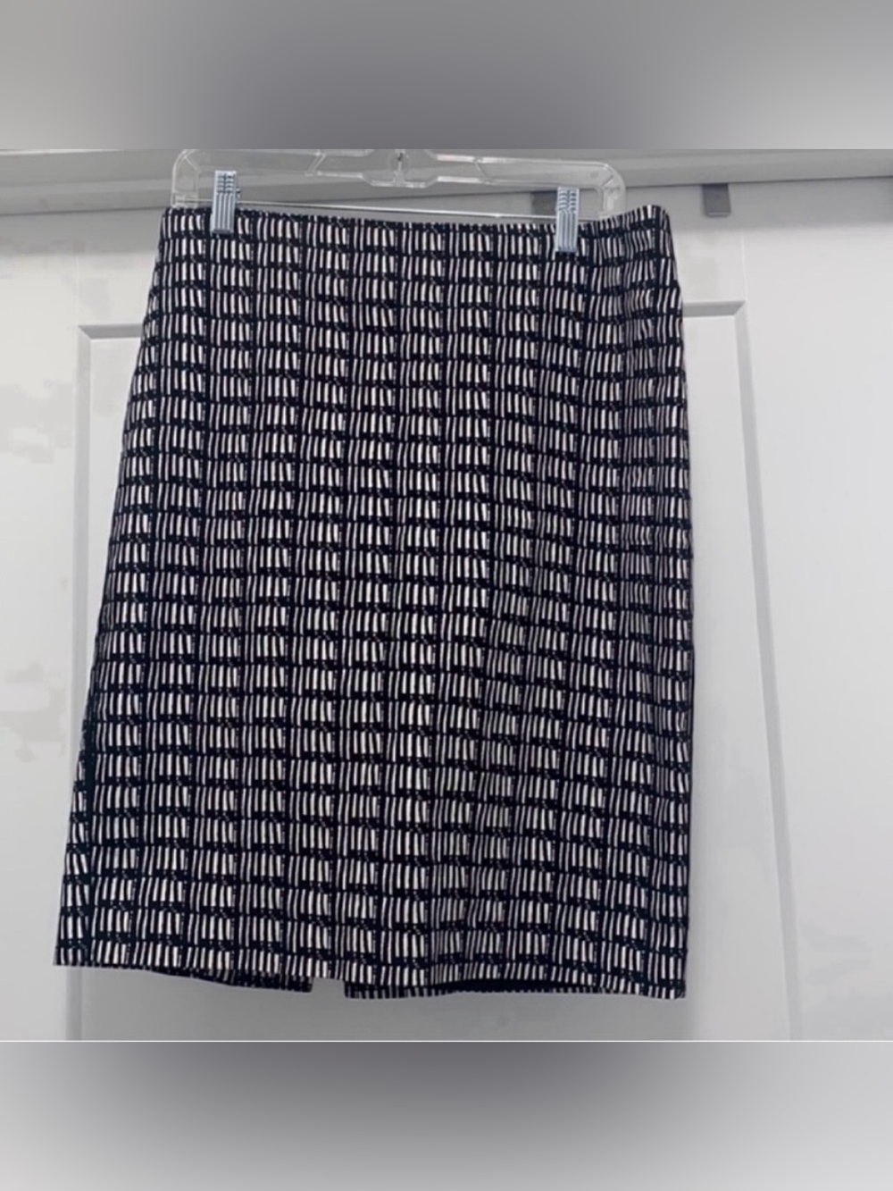 ❤️ Black and White ADRIANNA PAPELL Pencil Skirt - Size 6